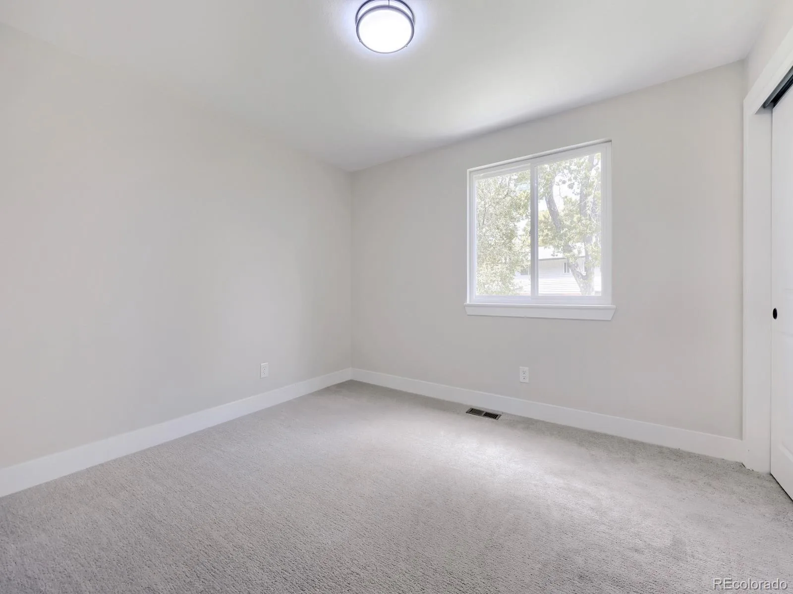 8937 W Woodard Drive Denver CO 80227 | MLS #REC2254720 09092026101847 1600 20