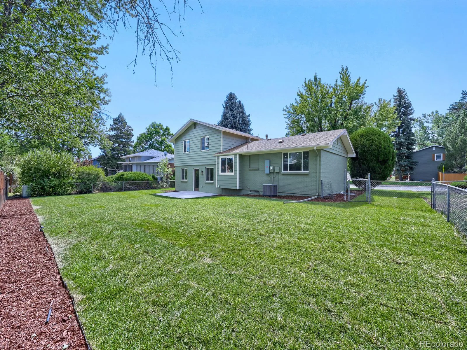 8937 W Woodard Drive Denver CO 80227 | MLS #REC2254720 09092026101847 1600 27