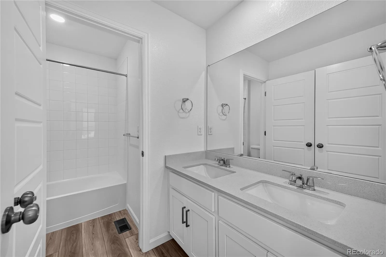 2089 Barnwood Drive Brighton CO 80601 | MLS #REC2257337 06262026221806 1600 17