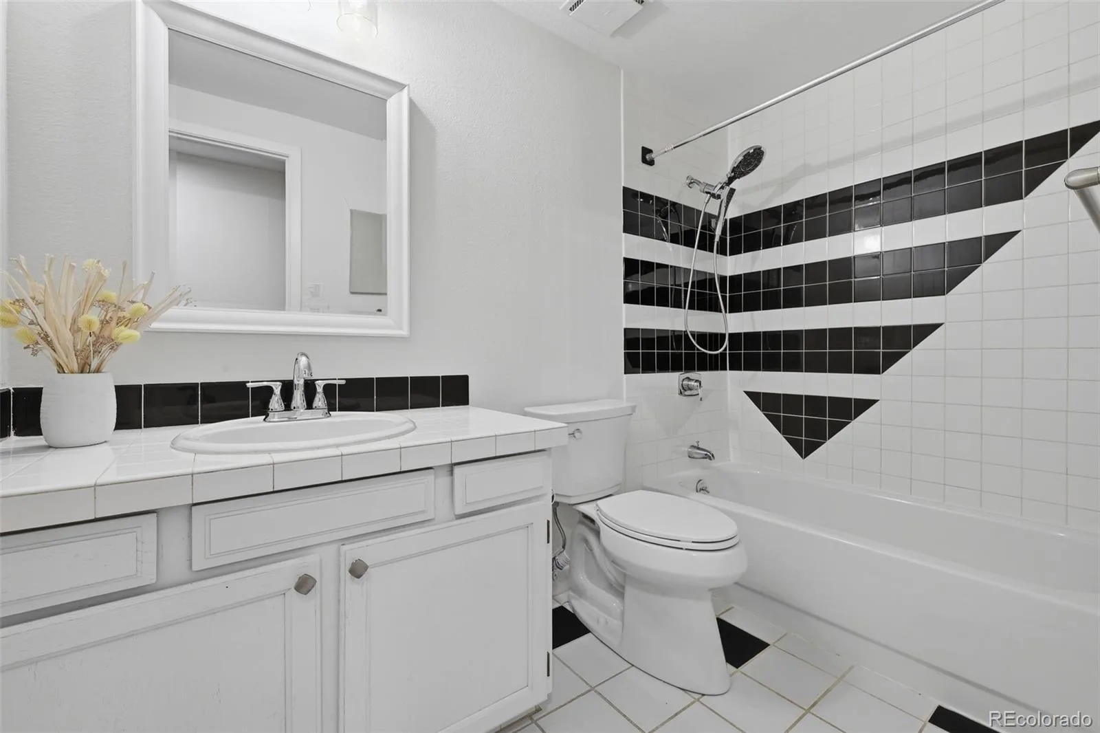 5830 W 73rd Avenue Arvada CO 80003 MLS #REC2258005 06102026185223 1600 20