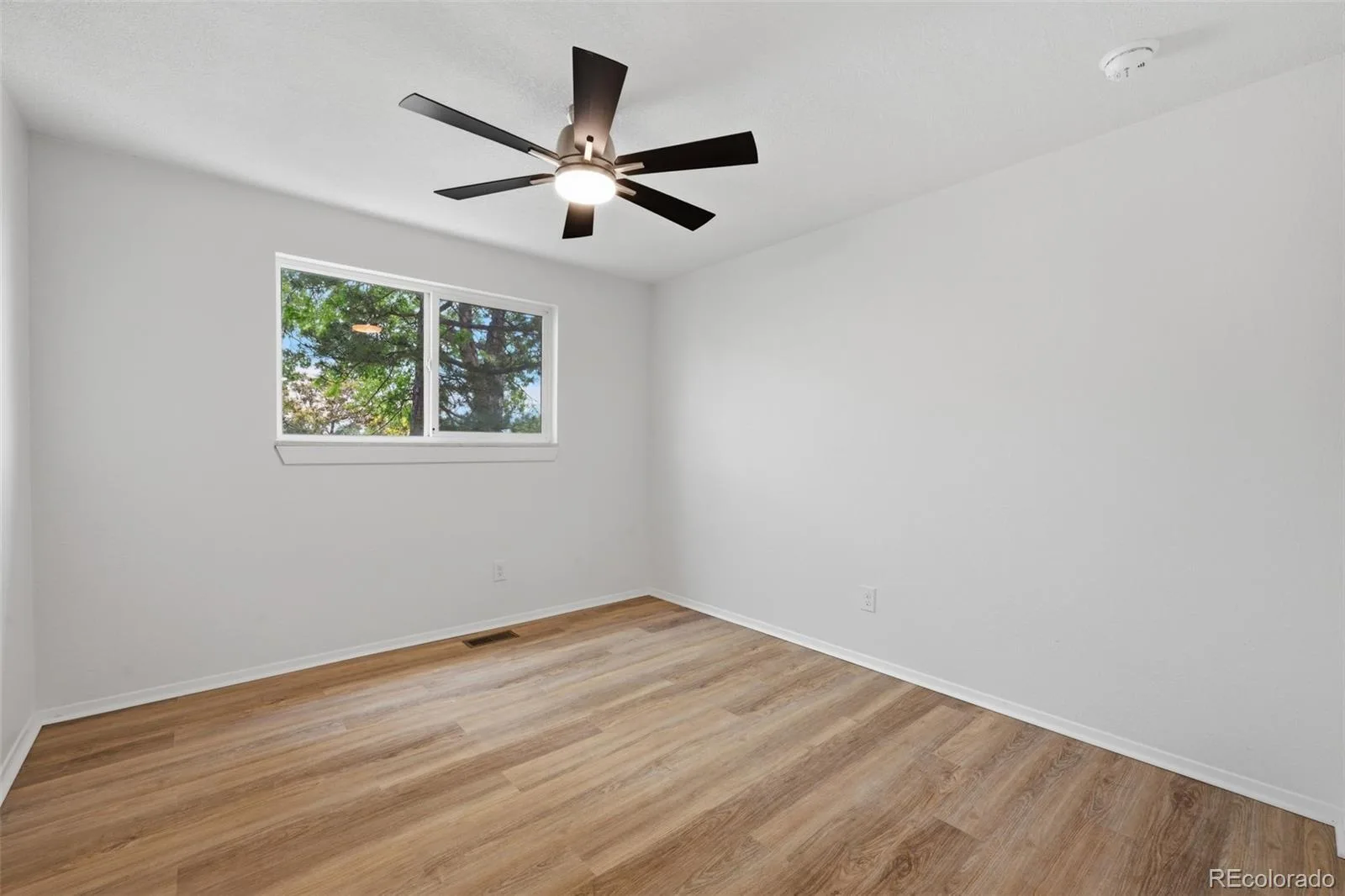 5830 W 73rd Avenue Arvada CO 80003 MLS #REC2258005 06102026185223 1600 21