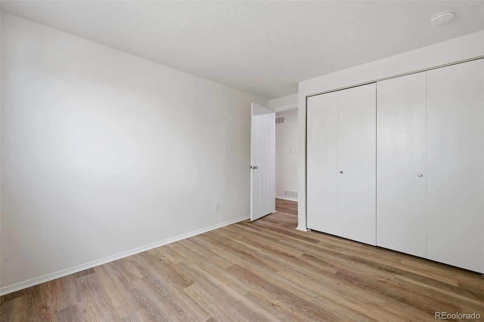 5830 W 73rd Avenue Arvada CO 80003 MLS #REC2258005 06102026185223 1600 24