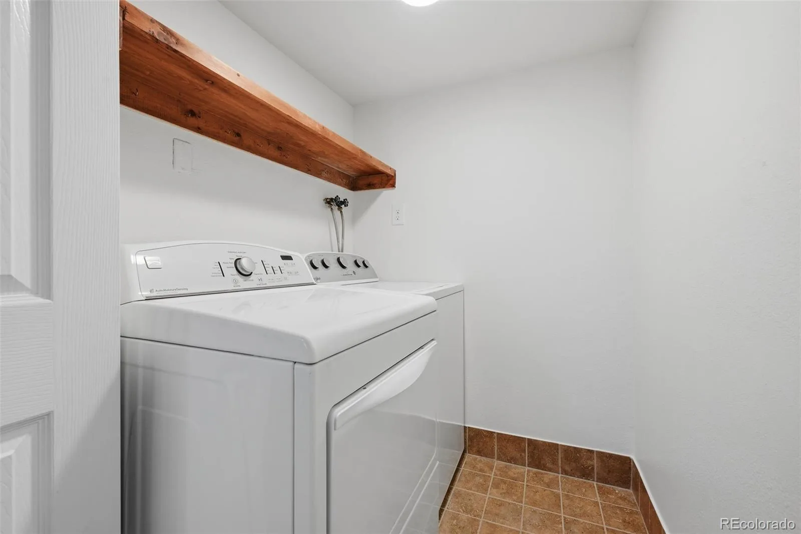 5830 W 73rd Avenue Arvada CO 80003 MLS #REC2258005 06102026185223 1600 33