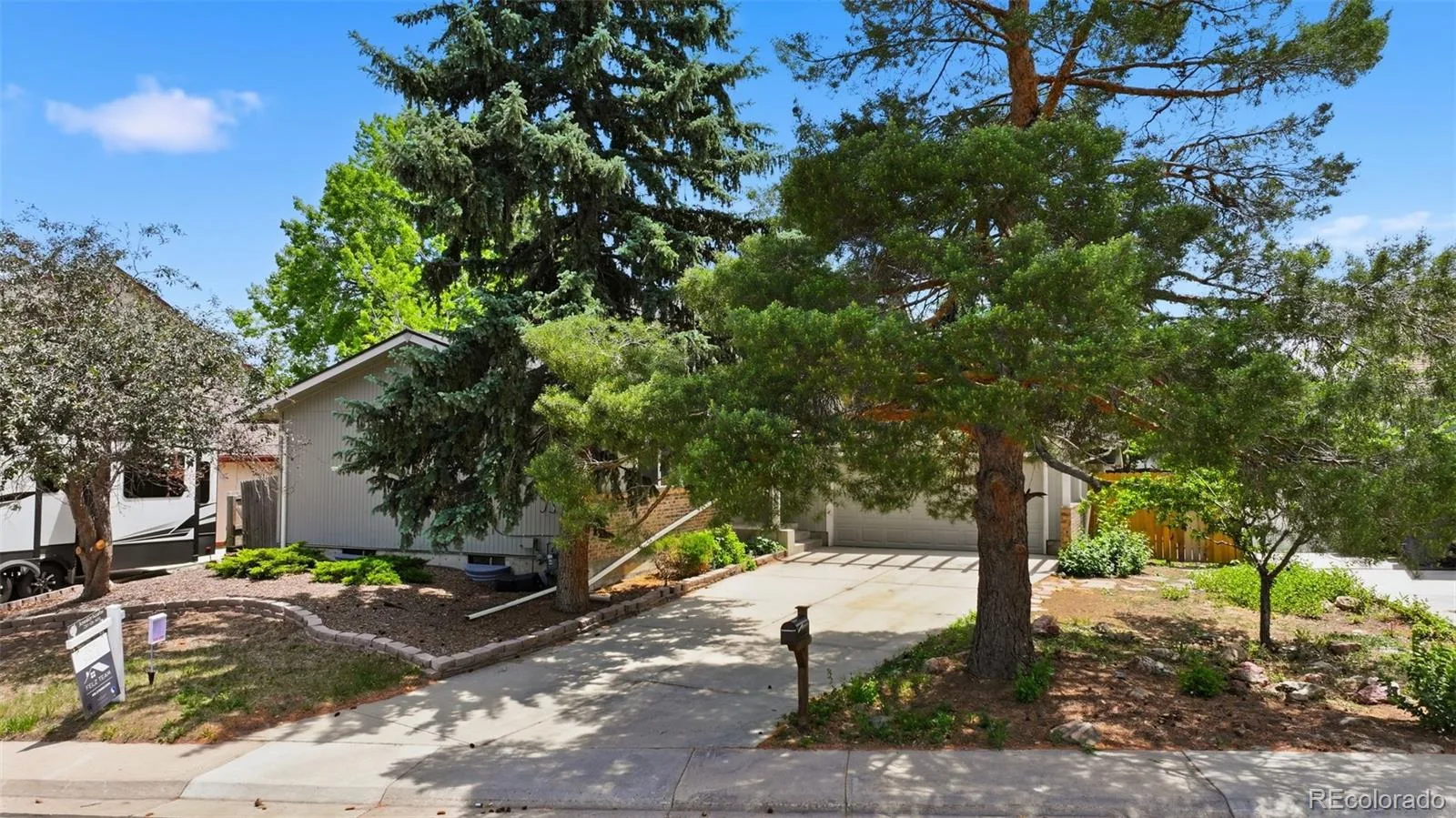 5830 W 73rd Avenue Arvada CO 80003 MLS #REC2258005 06102026185223 1600 39
