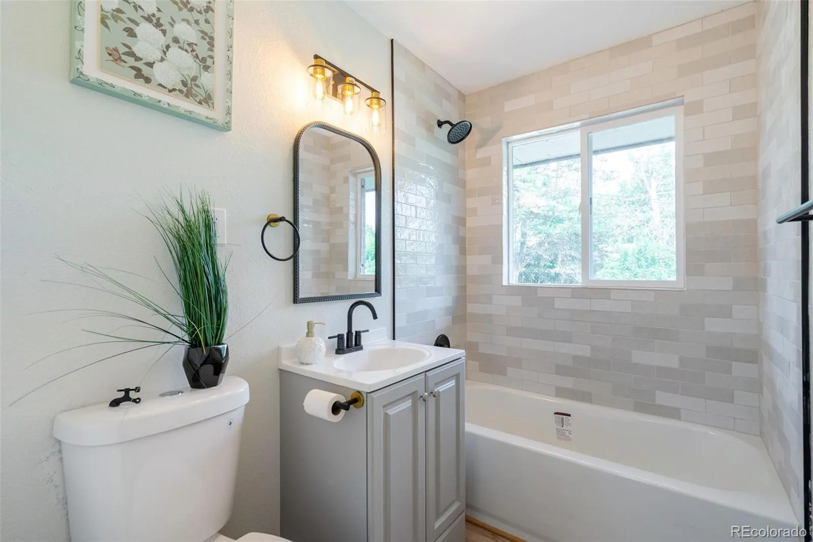 562 Lima Street Aurora CO 80010 MLS #REC2258129 07052026111229 1600 11