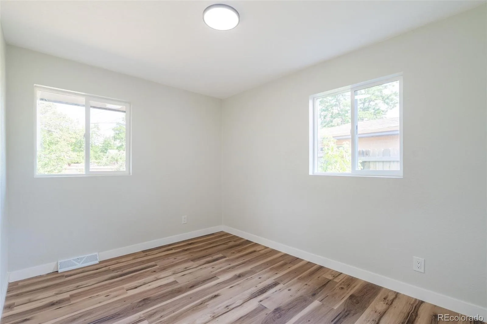 562 Lima Street Aurora CO 80010 MLS #REC2258129 07052026111229 1600 12