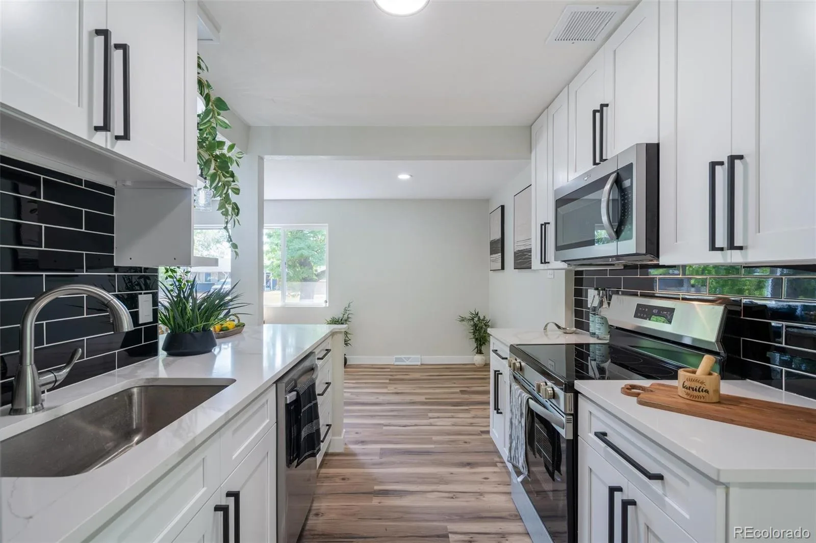 562 Lima Street Aurora CO 80010 MLS #REC2258129 07052026111229 1600 7