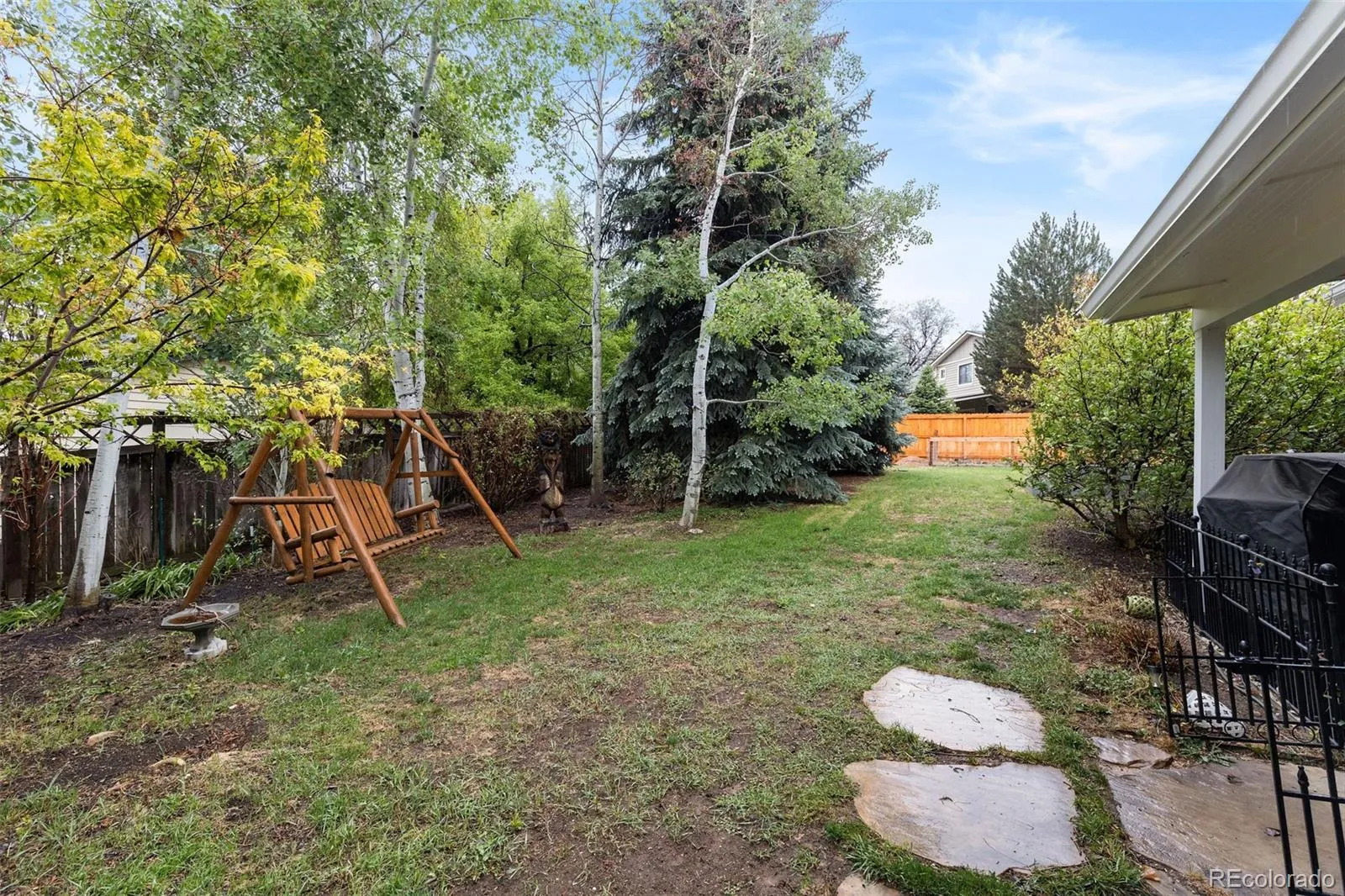 6286 S Benton Way Littleton CO 80123 MLS #REC2258888 05202026194214 1600 32
