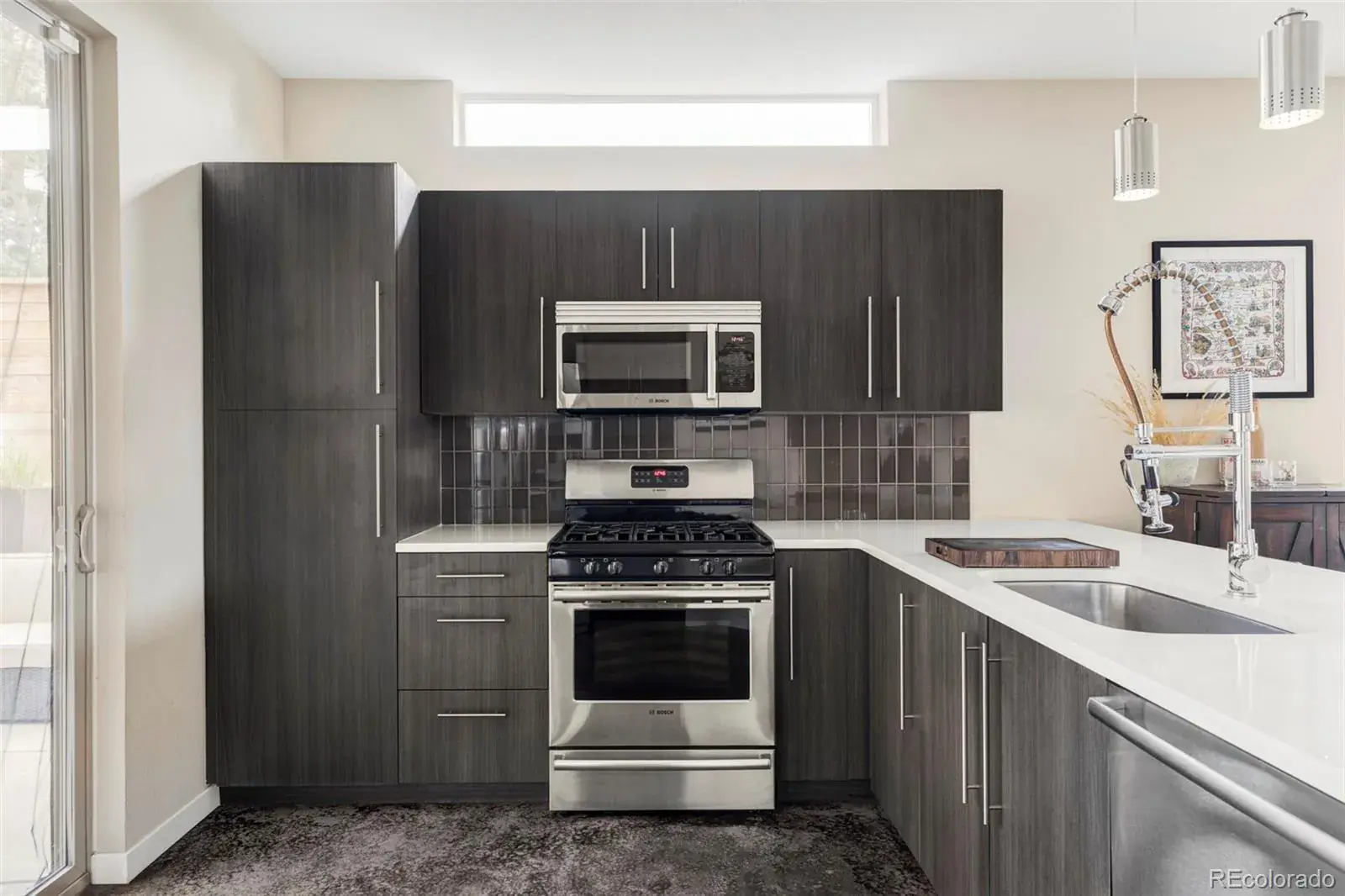 03042026200027 1600 10