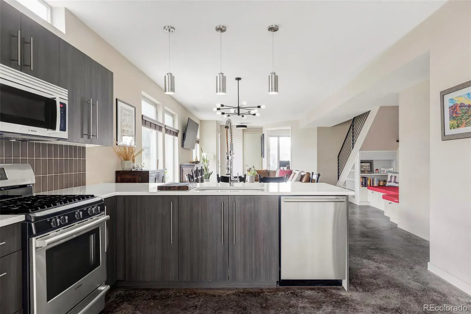 03042026200027 1600 11