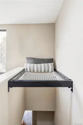 03042026200027 640 25