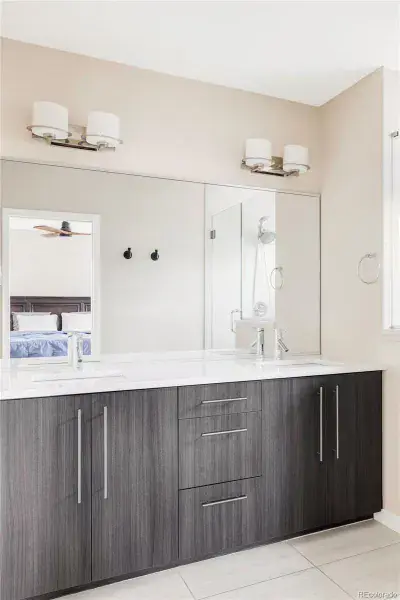 03042026200027 800 17