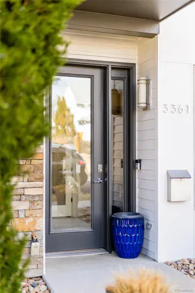 03042026200027 800 39