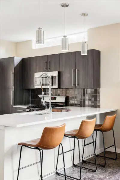 03042026200027 800 9