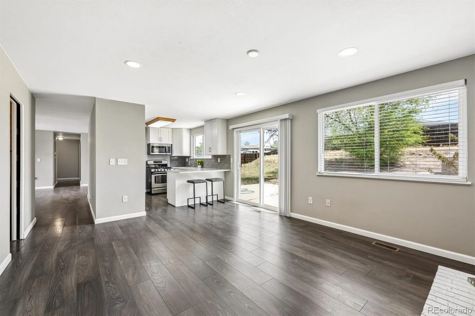 3106 S Olathe Way Aurora CO 80013 MLS #REC2259529 04232026155434 1600 11
