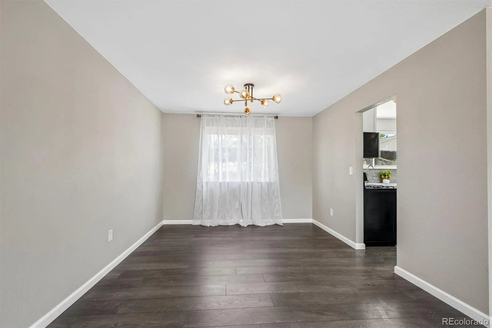 3106 S Olathe Way Aurora CO 80013 MLS #REC2259529 04232026155434 1600 5