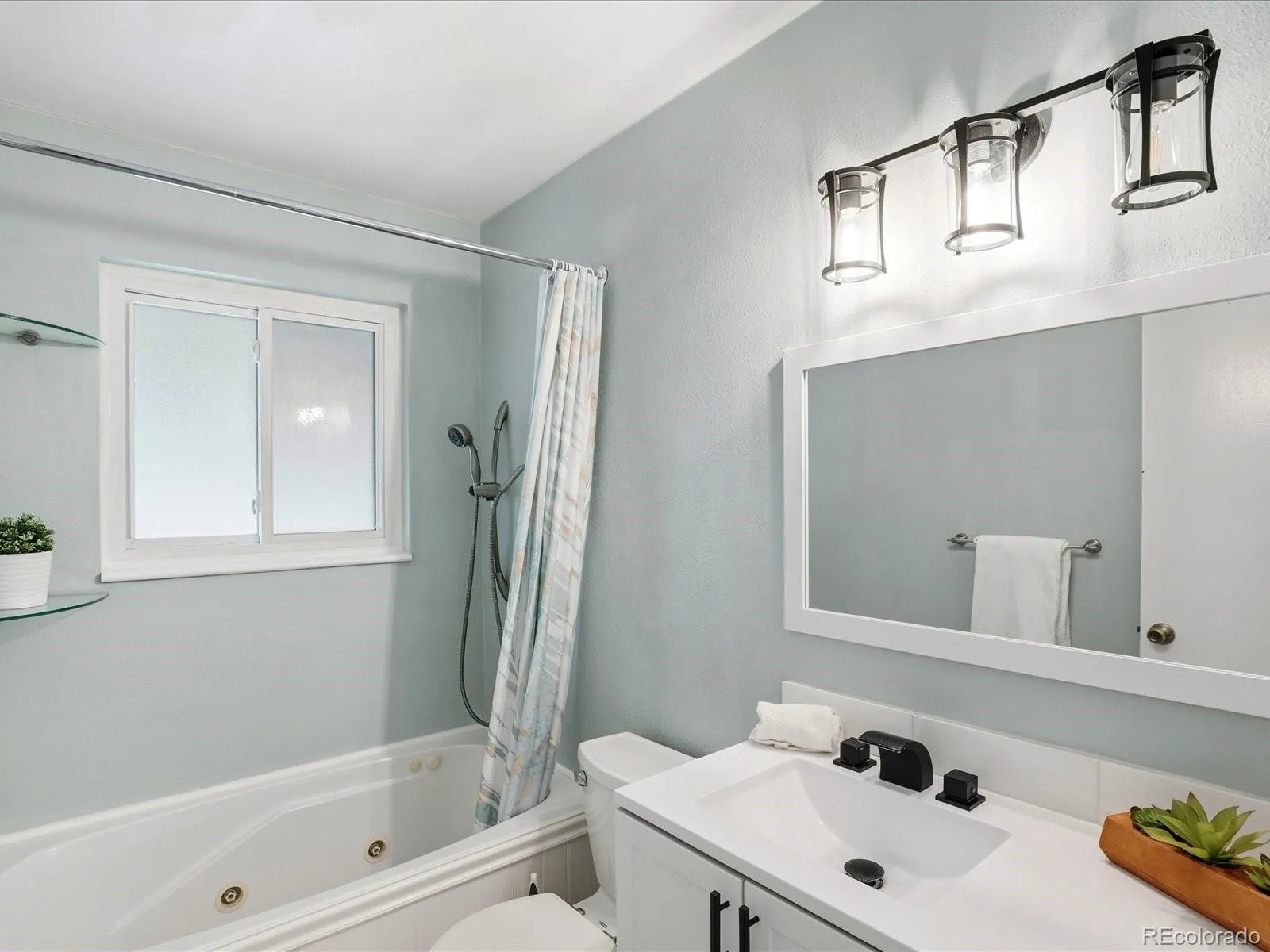 04142026193627 1600 10