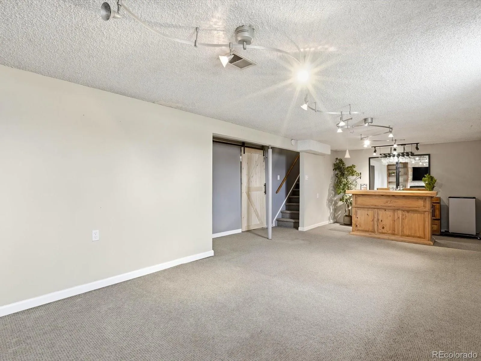 04142026193627 1600 24