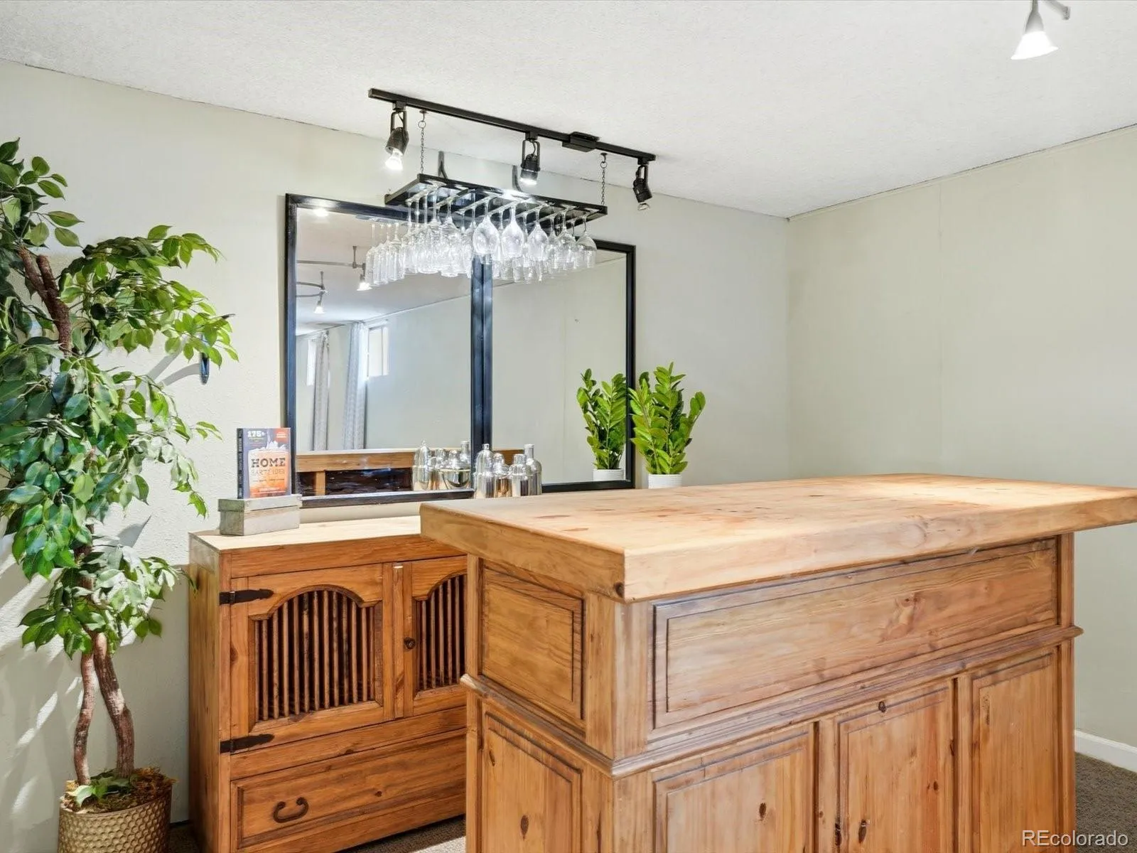 04142026193627 1600 26