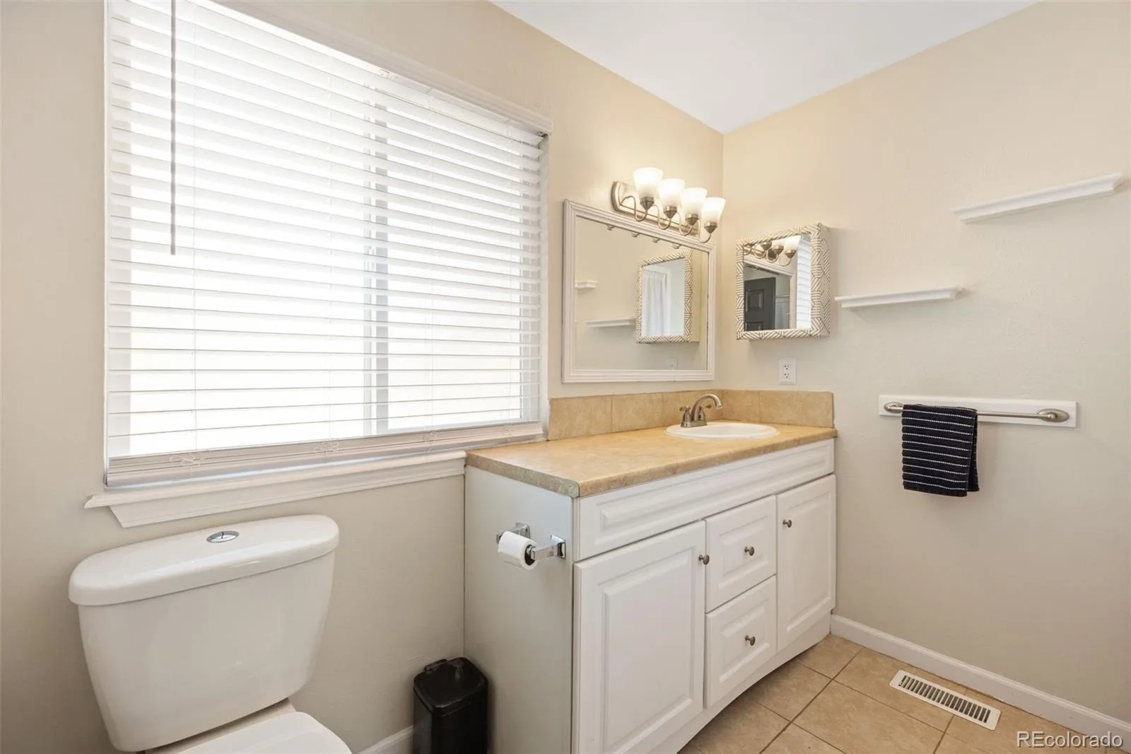 4627 S Pagosa Way Aurora CO 80015 | MLS #REC2263038 08272026212903 1600 19
