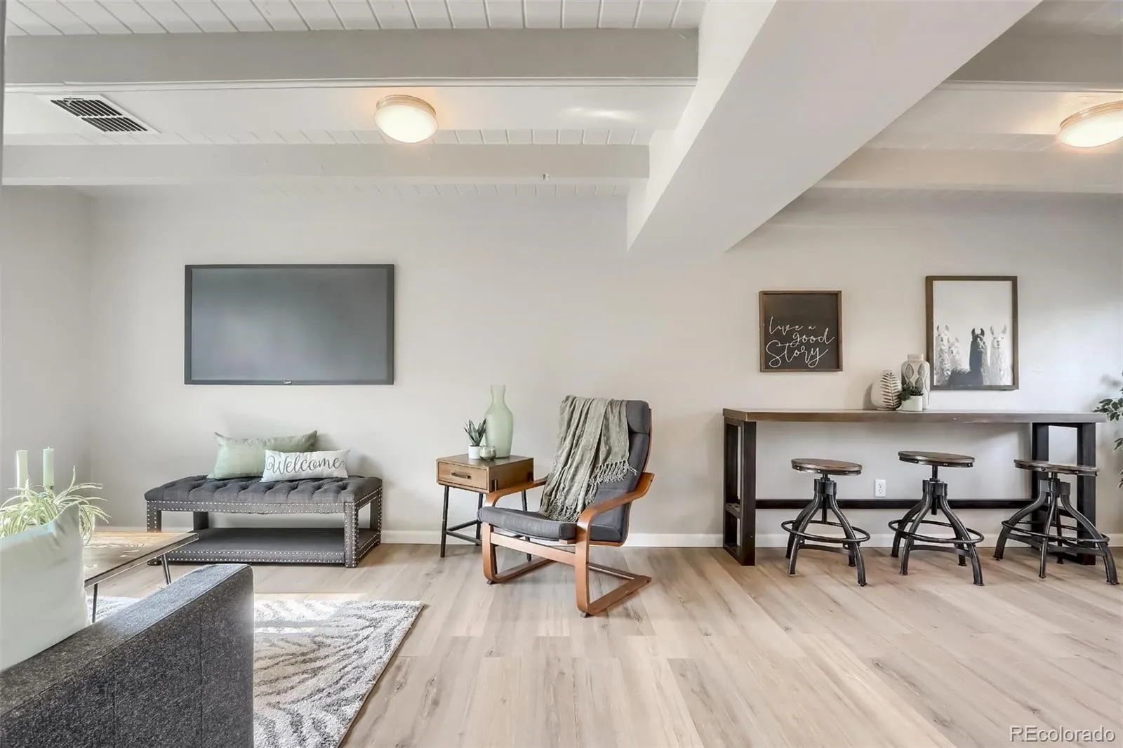 04152026224402 1600 10