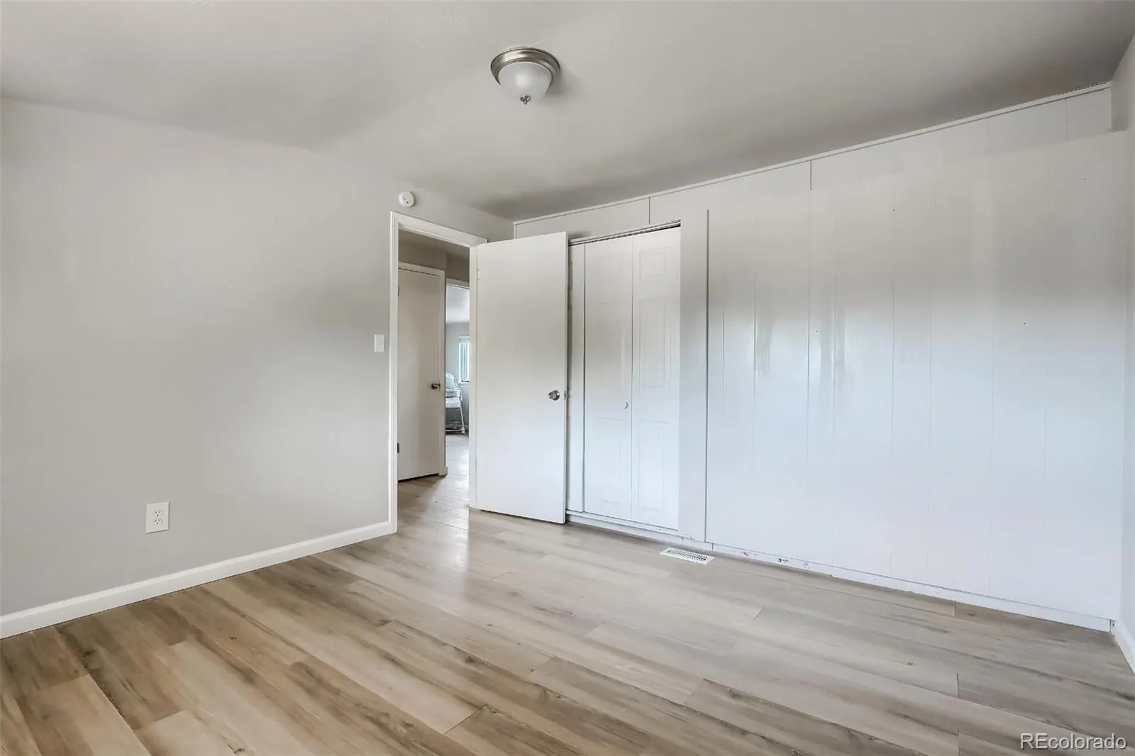 04152026224402 1600 12