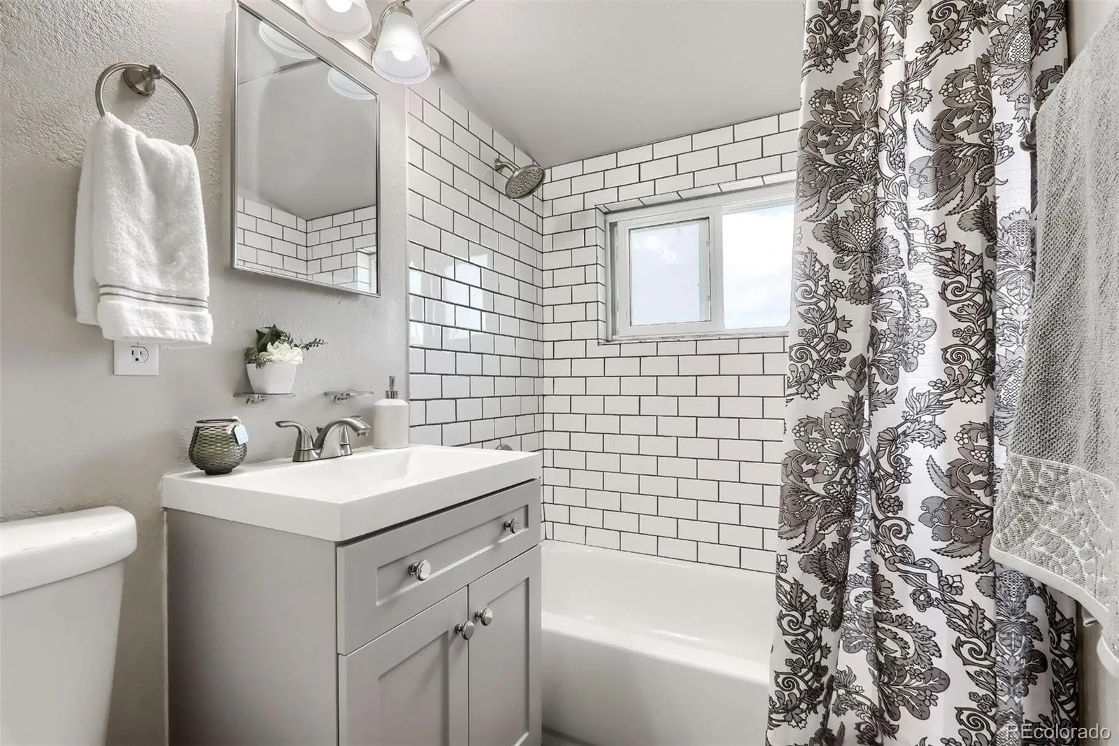 04152026224402 1600 3