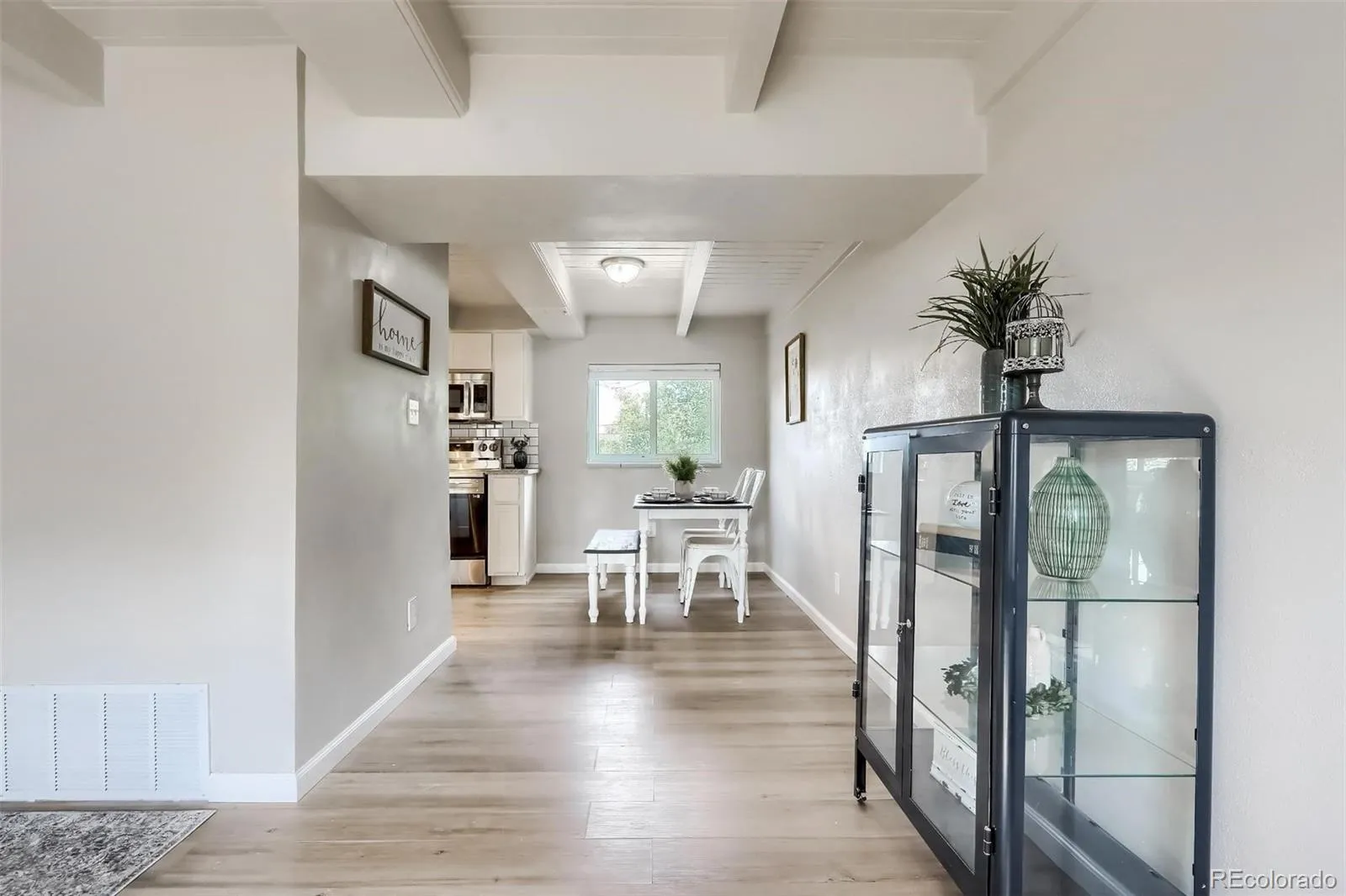 04152026224402 1600 9