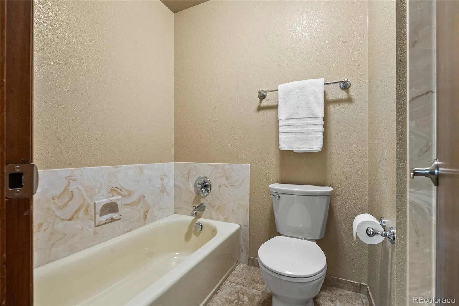 4691 S Wolff Street Denver CO 80236 MLS #REC2266469 06092026023747 1600 26