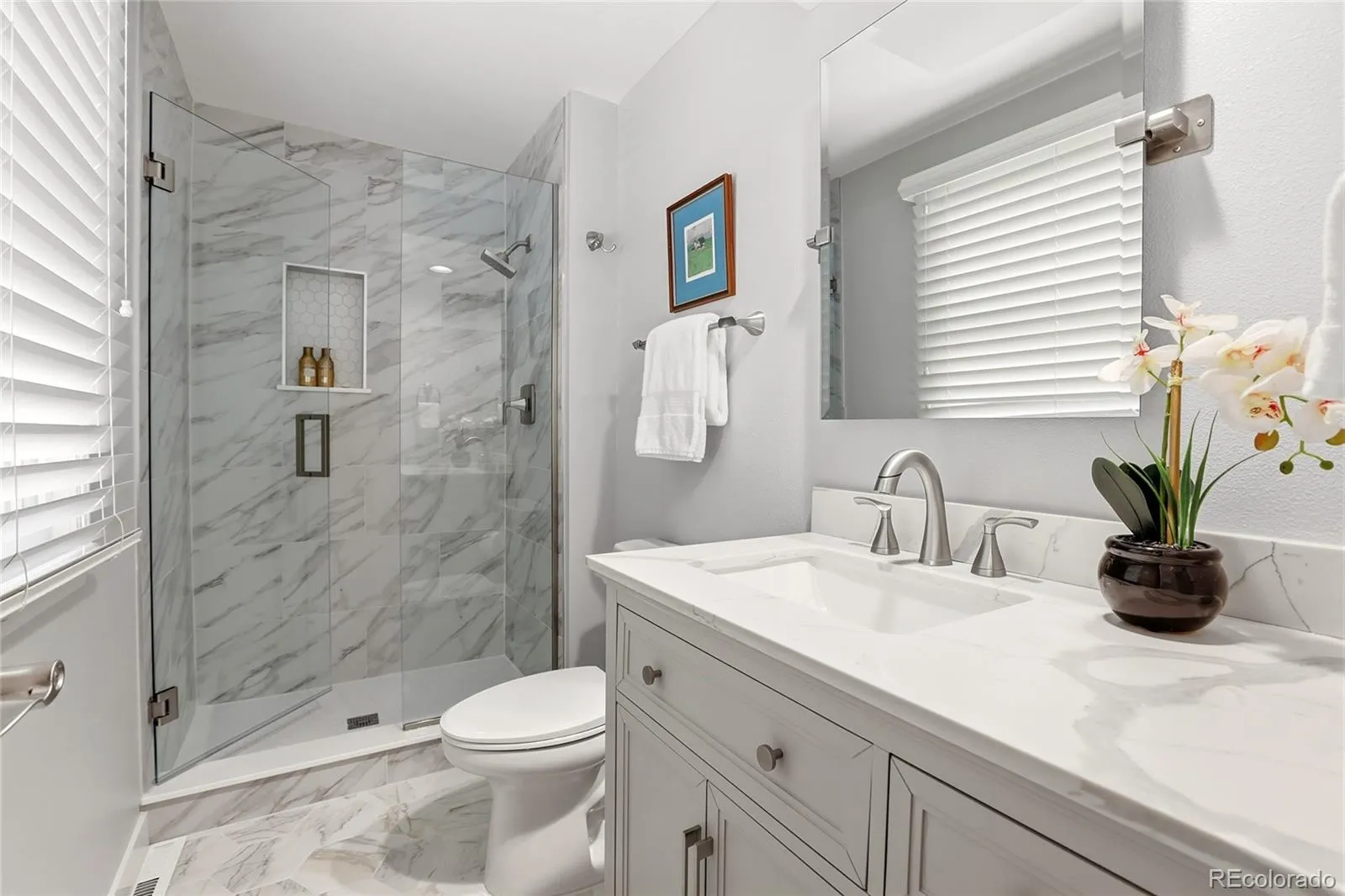 3945 S Willow Way Denver CO 80237 MLS #REC2267041 05232026092331 1600 19