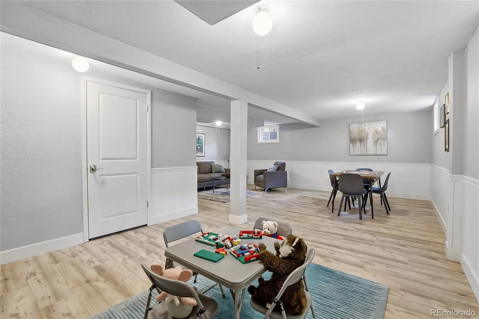 3945 S Willow Way Denver CO 80237 MLS #REC2267041 05232026092331 1600 23