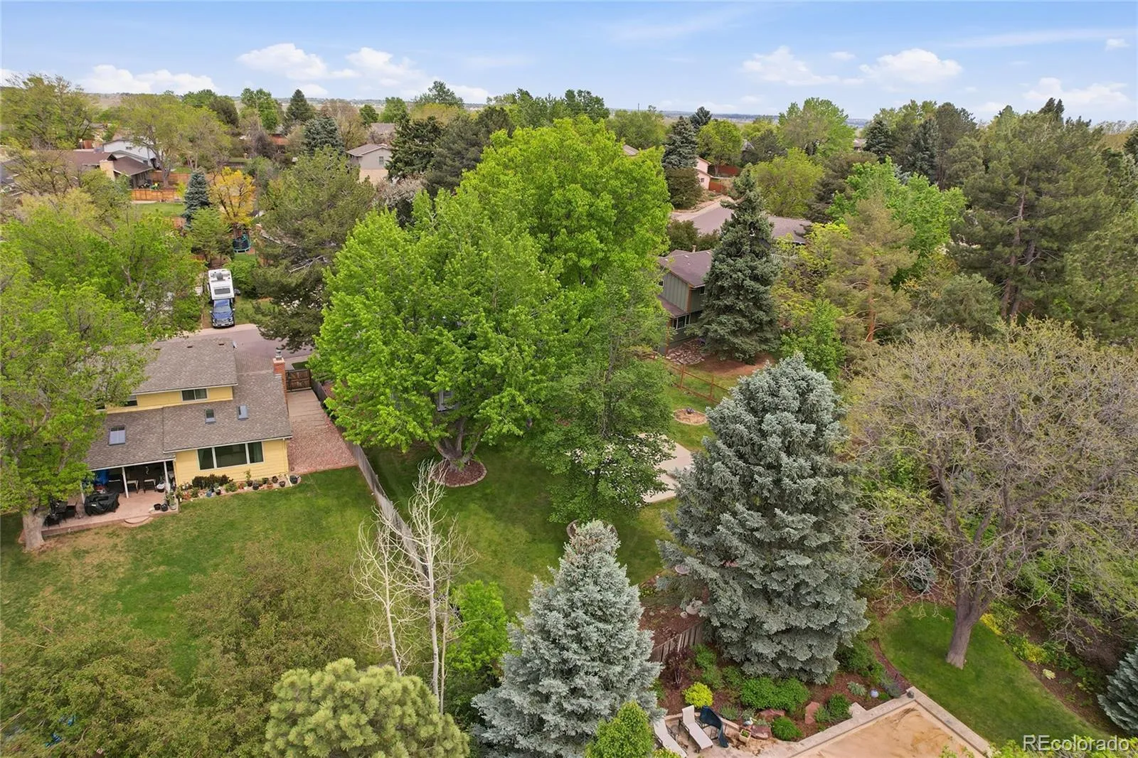 3945 S Willow Way Denver CO 80237 MLS #REC2267041 05232026092331 1600 36