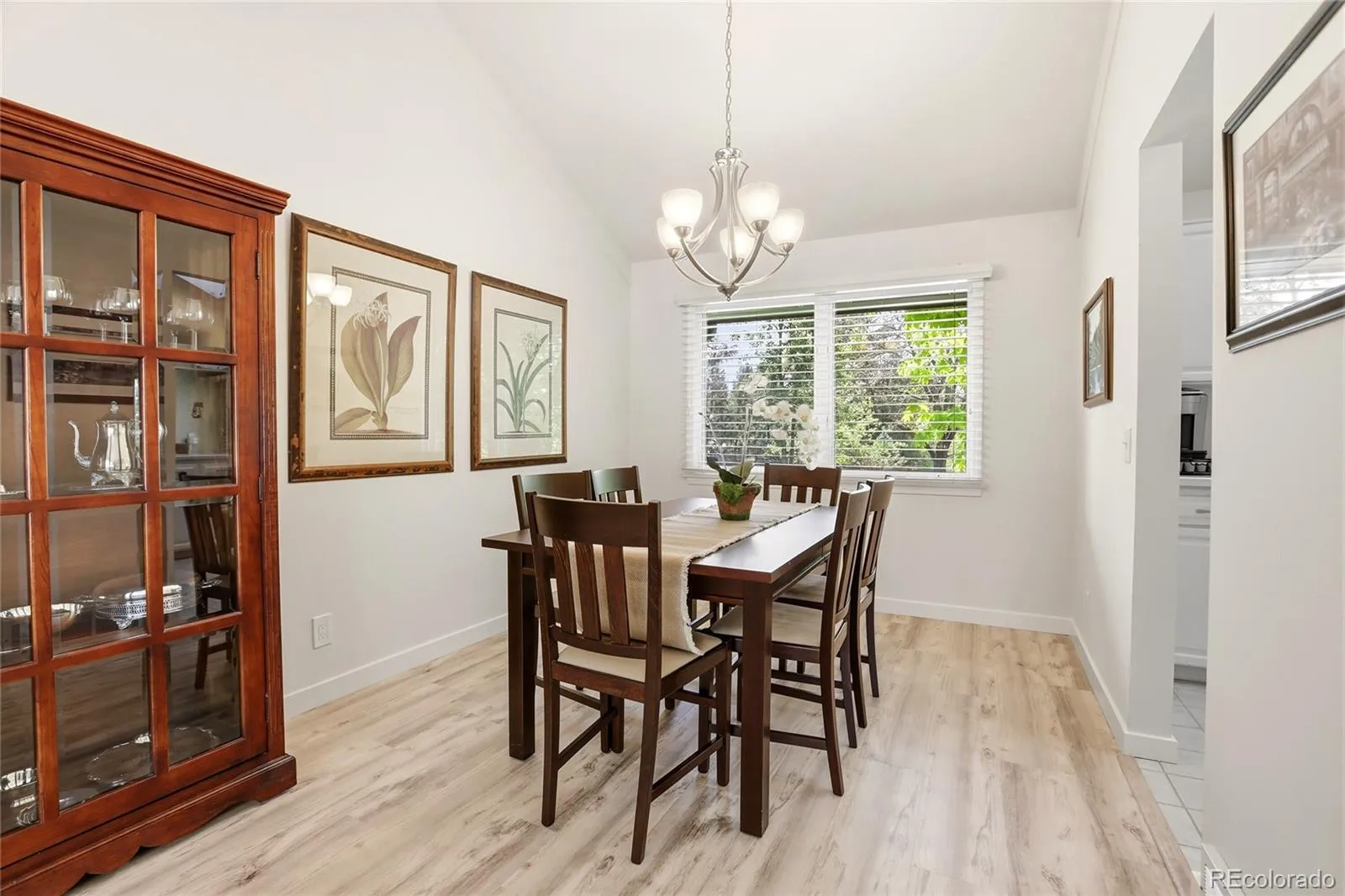 3945 S Willow Way Denver CO 80237 MLS #REC2267041 05232026092331 1600 9