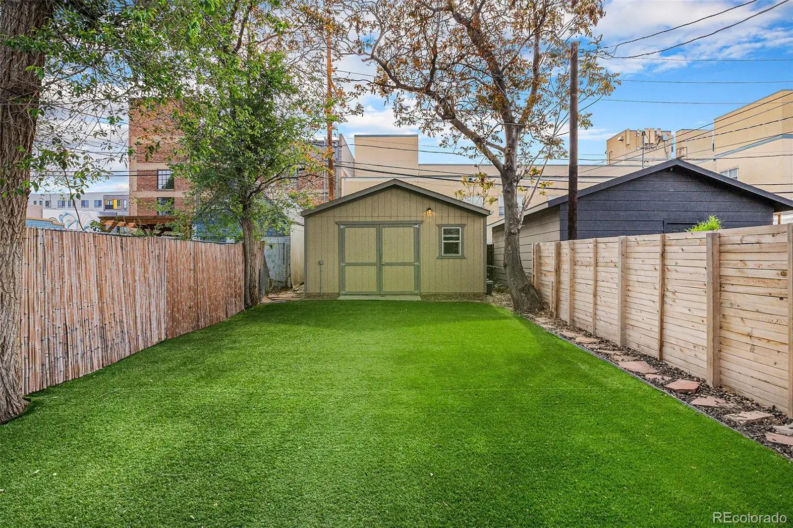 12062025003838 1600 12