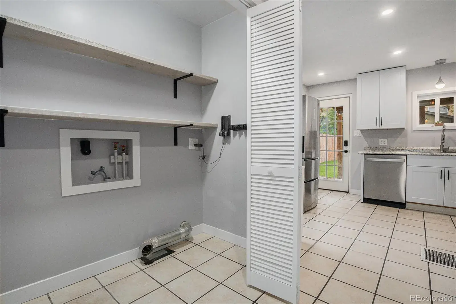 12062025003838 1600 15