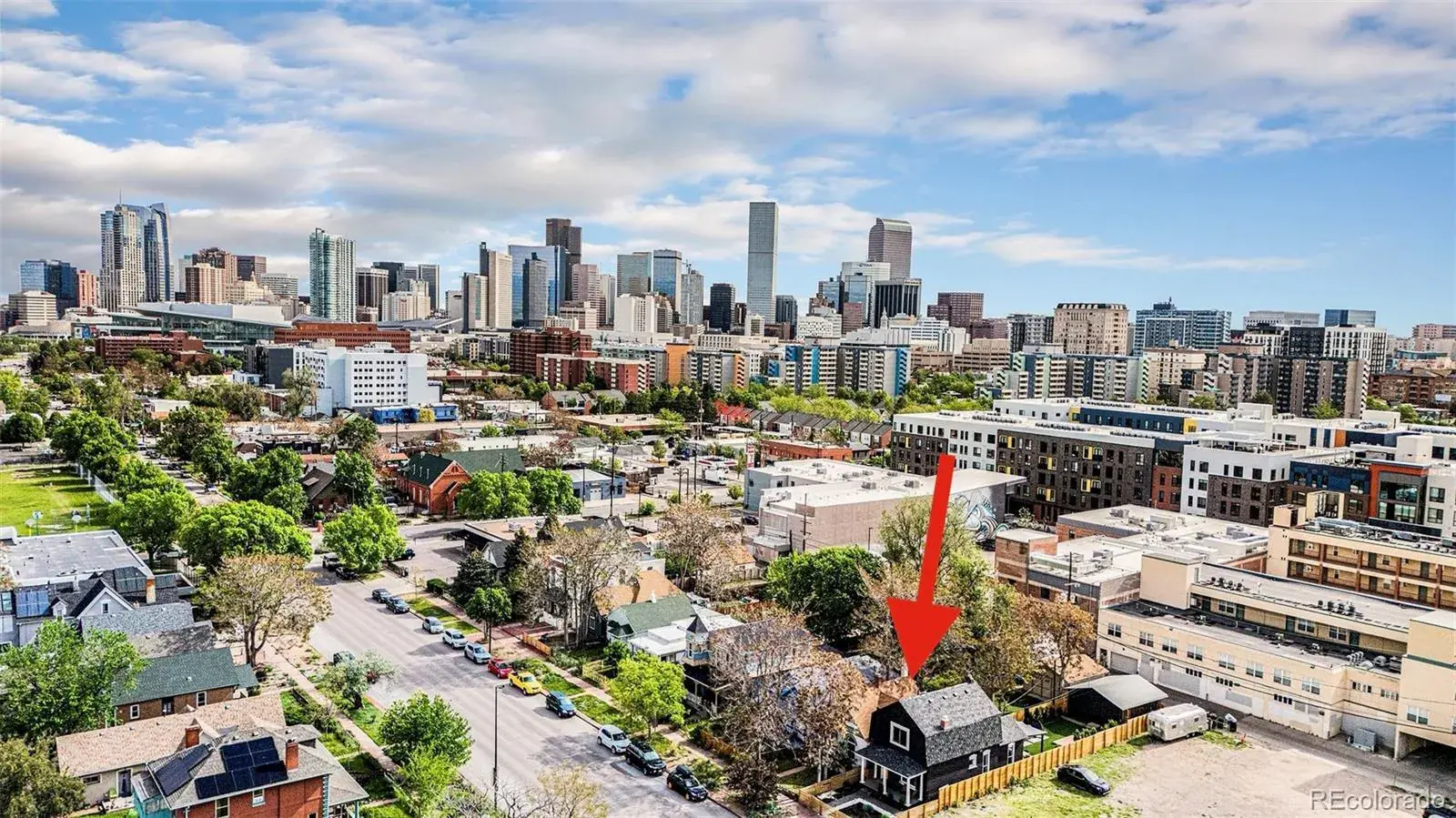 12062025003838 1600 16