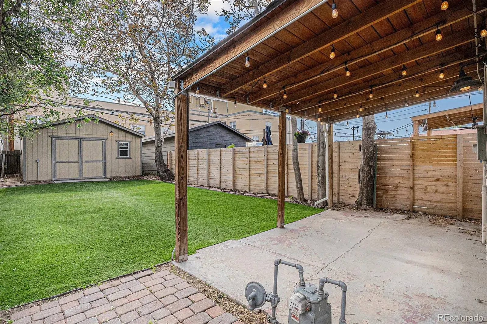 12062025003838 1600 18