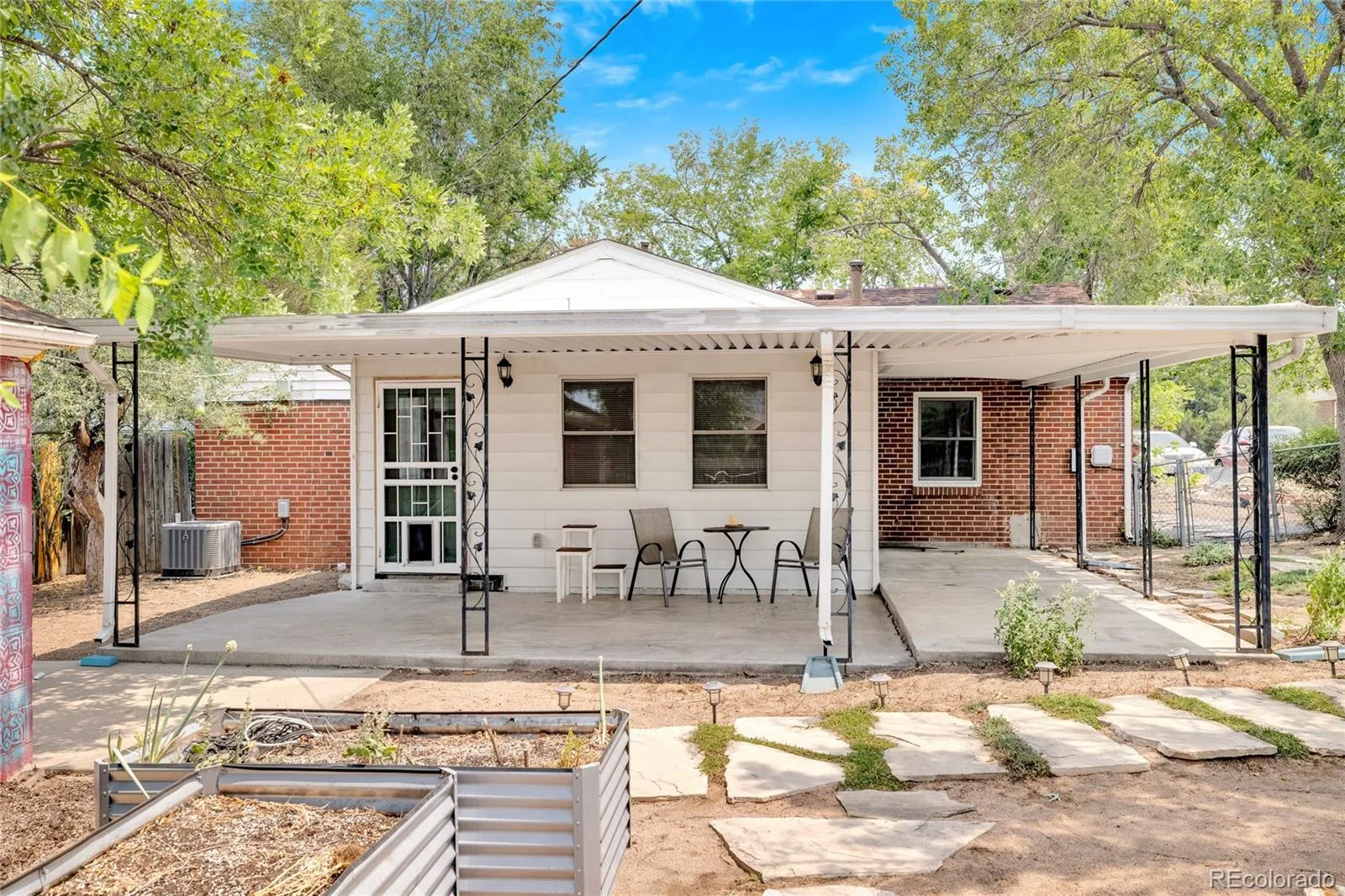 575 S Clay Street Denver CO 80219 | MLS #REC2273736 08142026144520 1600 34