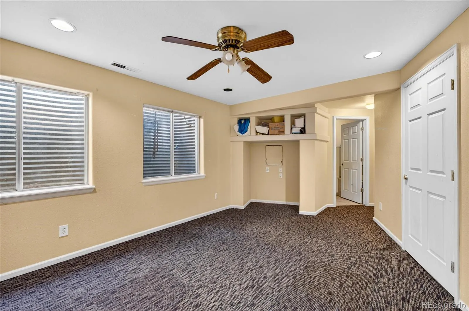 4515 Gibraltar Street Denver CO 80249 MLS #REC2274229 04202026062107 1600 14