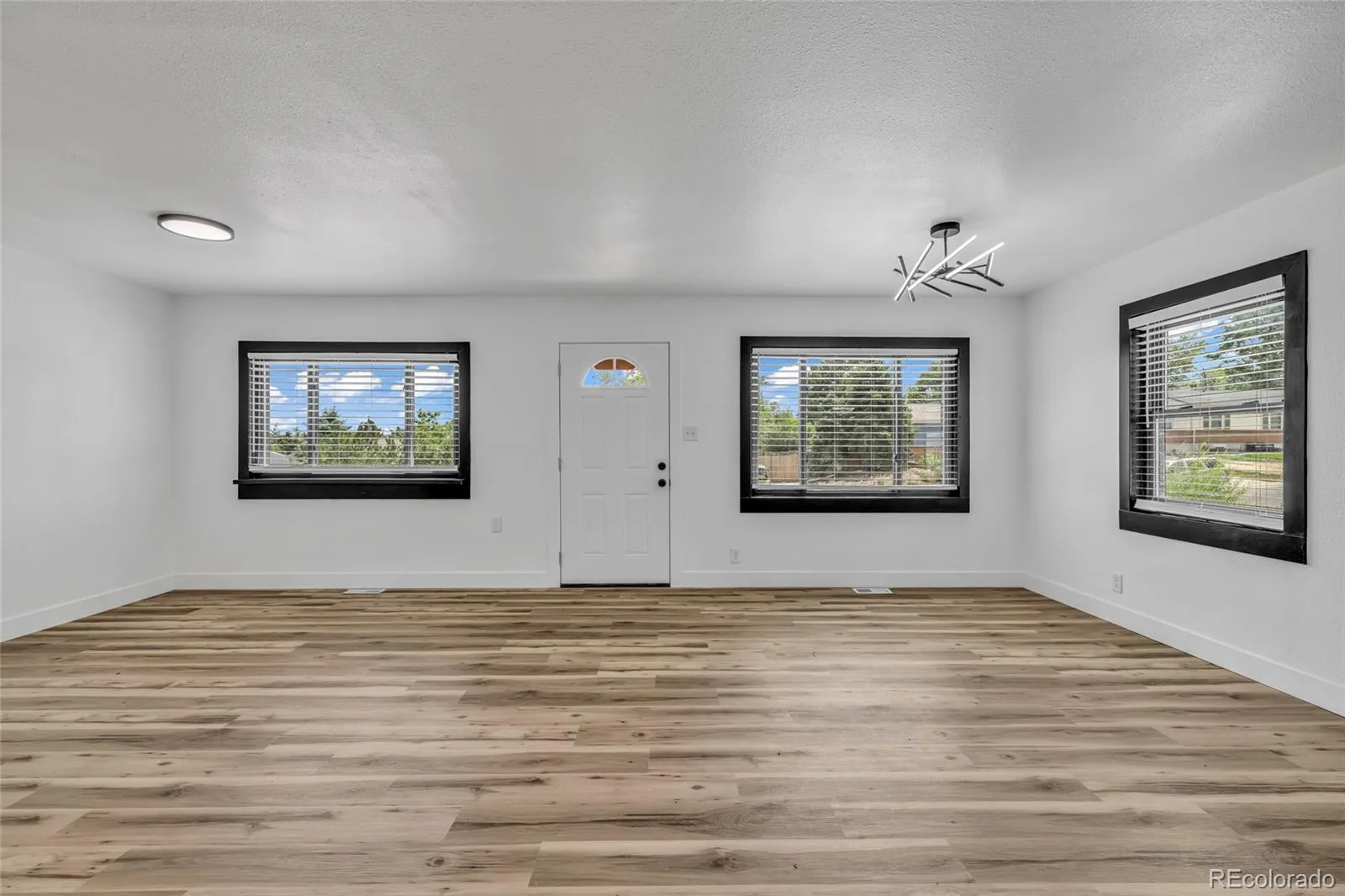 2731 Roosevelt Avenue Thornton CO 80229 | MLS #REC2274400 07202026194141 1600 11