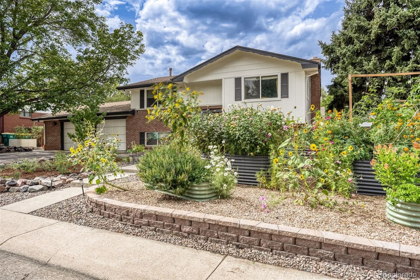 1323 S Dudley Street Lakewood CO 80232 | MLS #REC2275418 10092026170133 1600 14