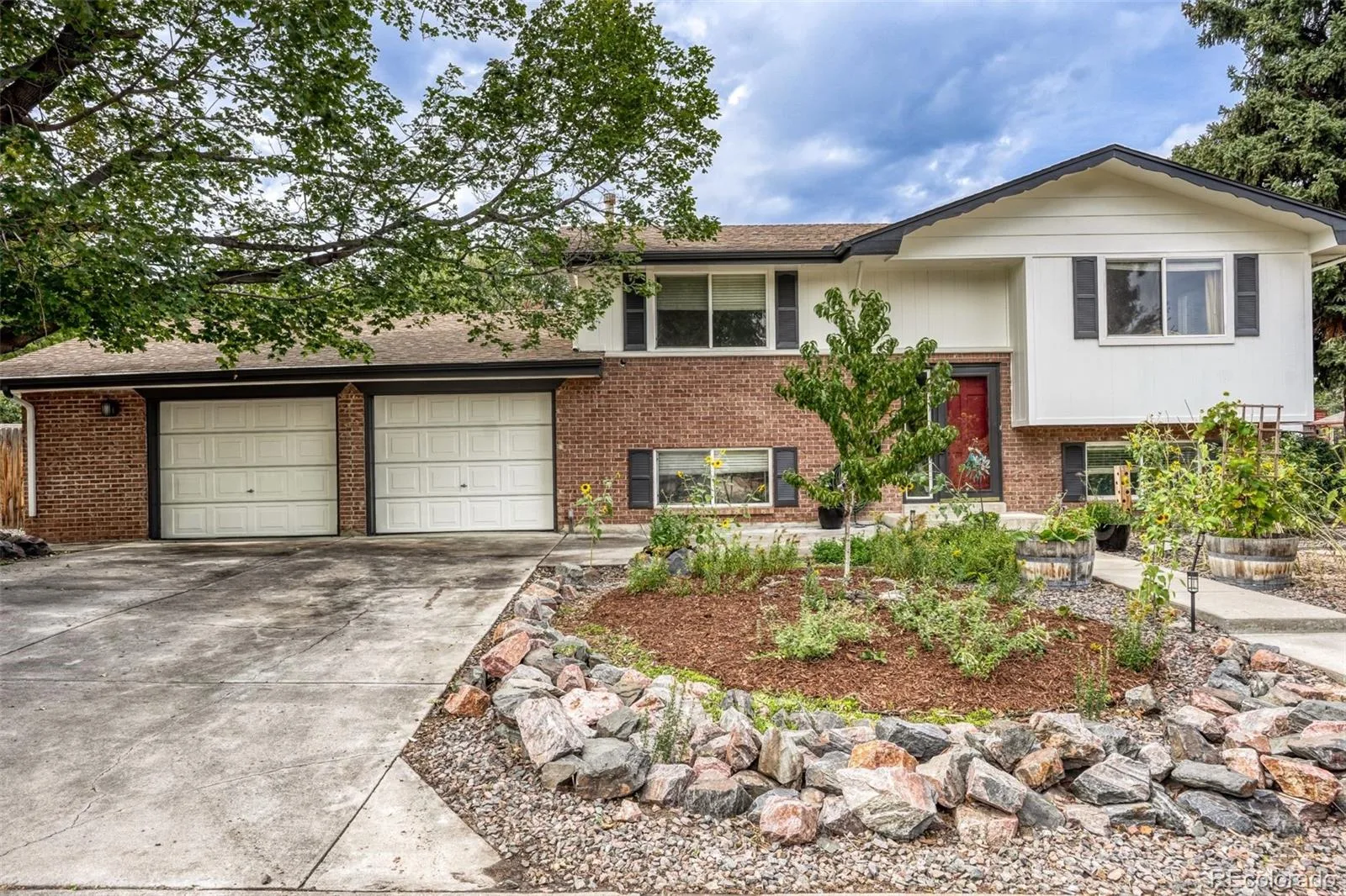 1323 S Dudley Street Lakewood CO 80232 | MLS #REC2275418 10092026170133 1600 15
