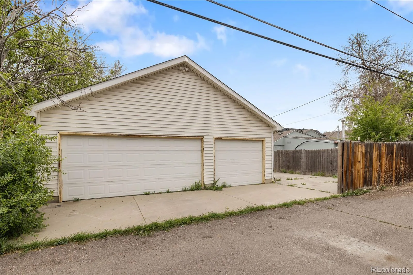 2233 S Fox Street Denver CO 80223 MLS #REC2276005 06092026023824 1600 19