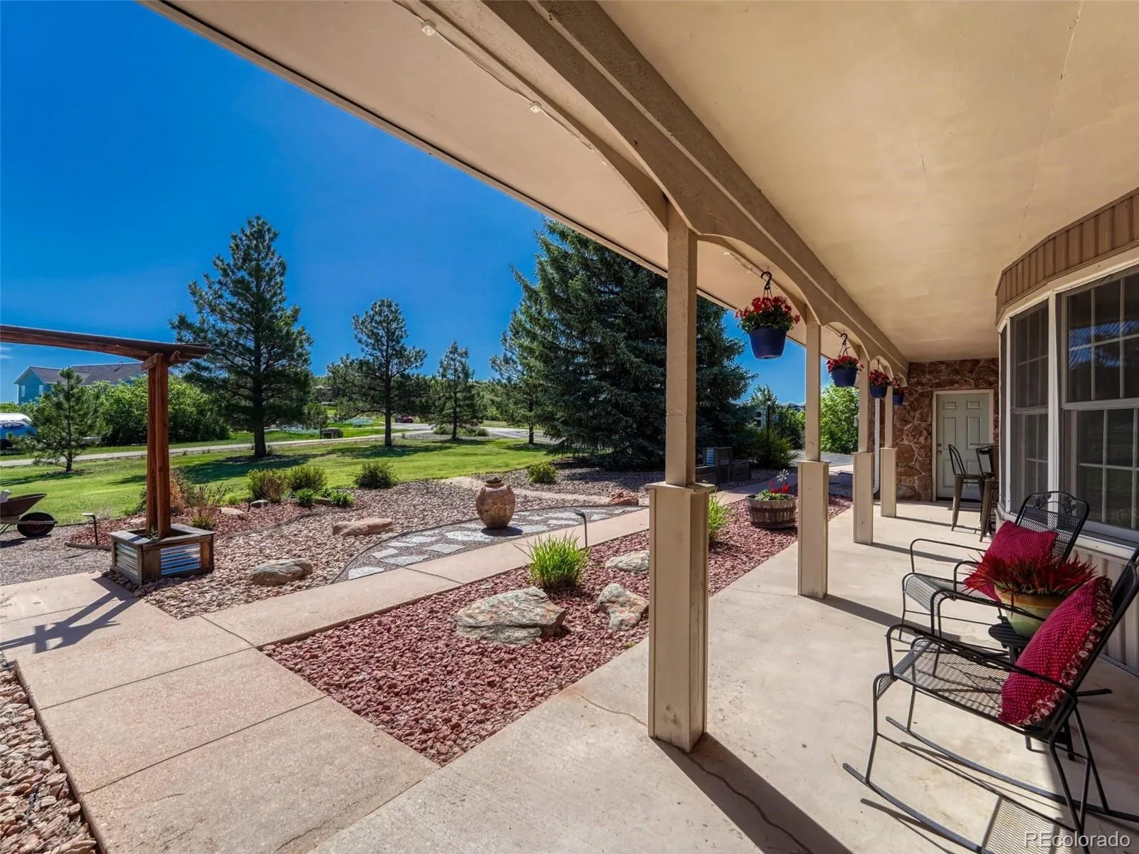 1863 N Rocky View Road Castle Rock CO 80108 | MLS #REC2282088 06132026033201 1600 37