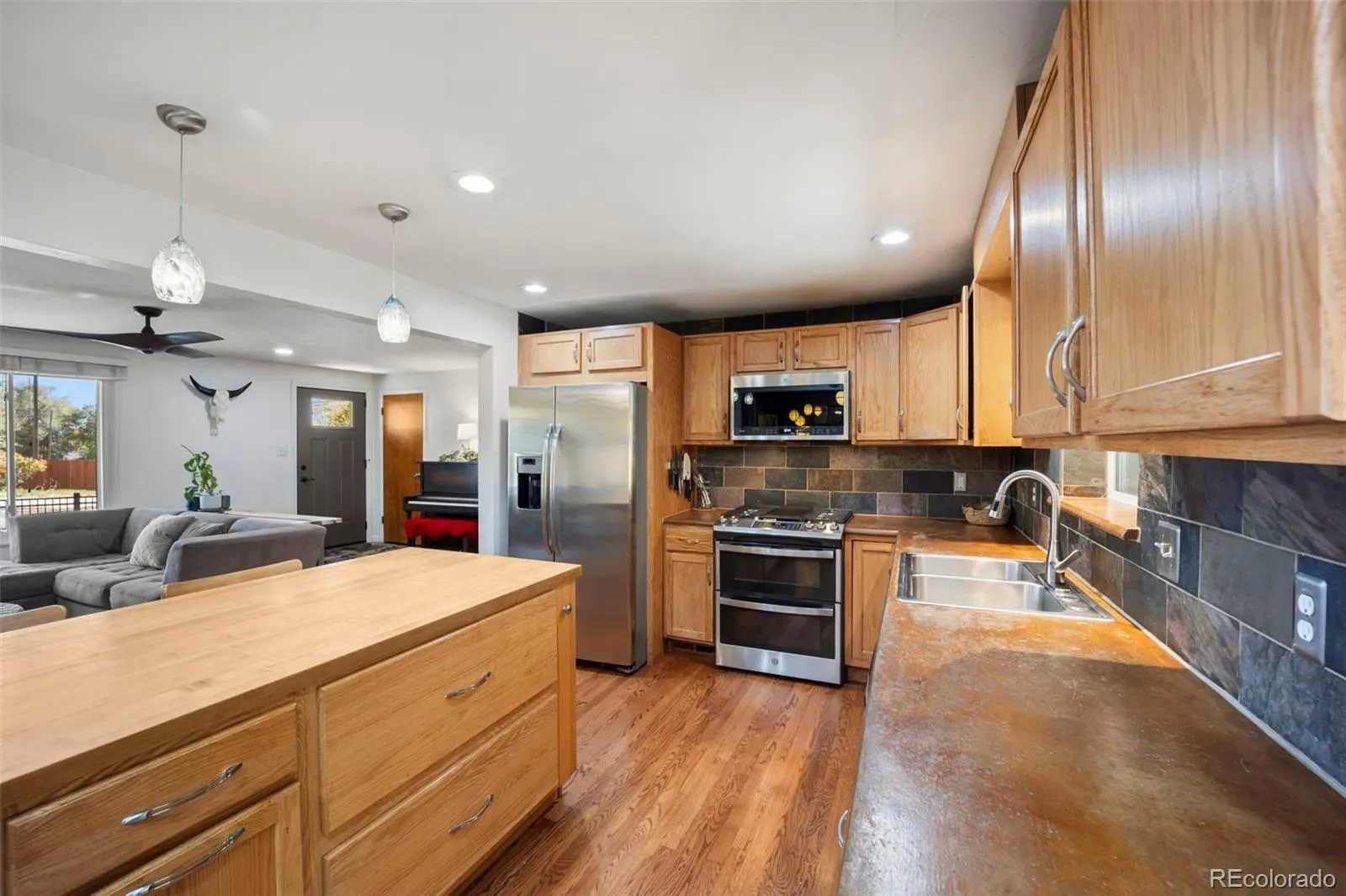 03302026214516 1600 10