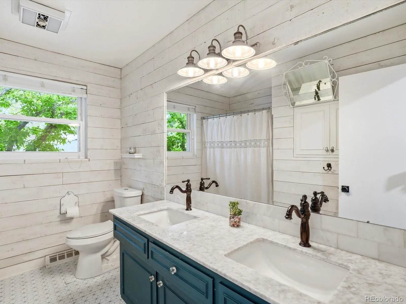 04182026170638 1600 28