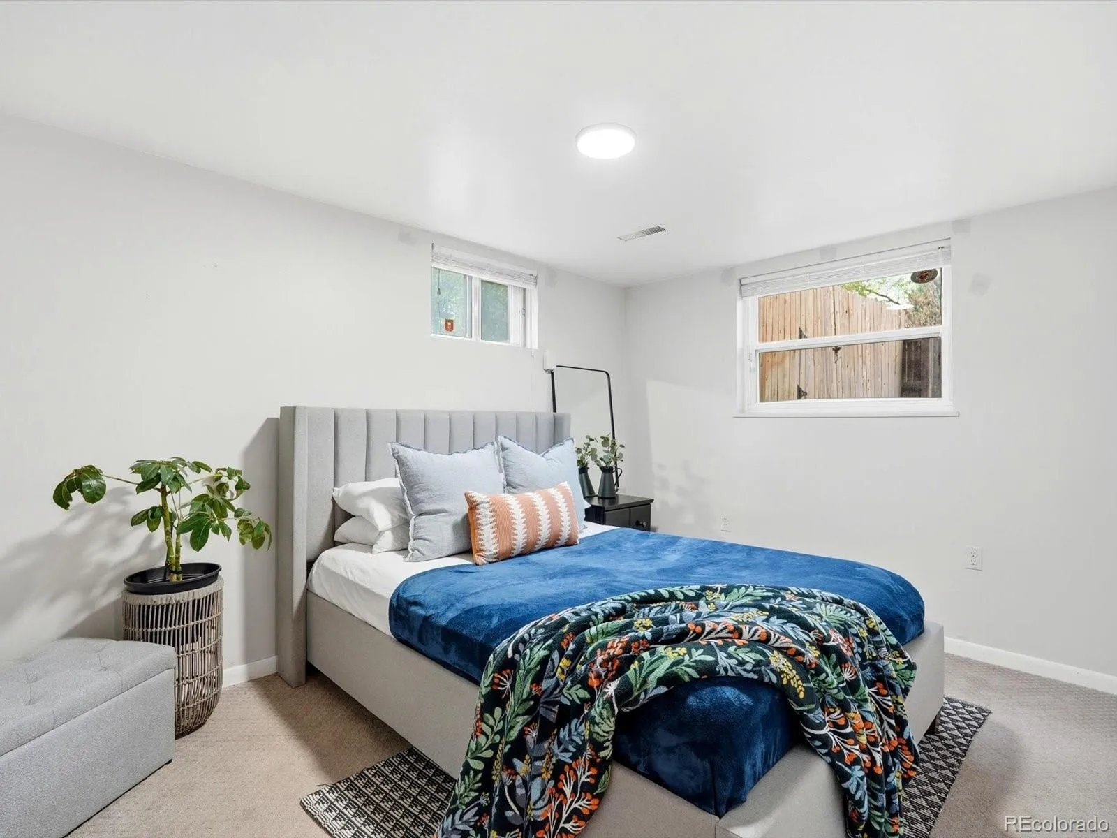 04182026170638 1600 32