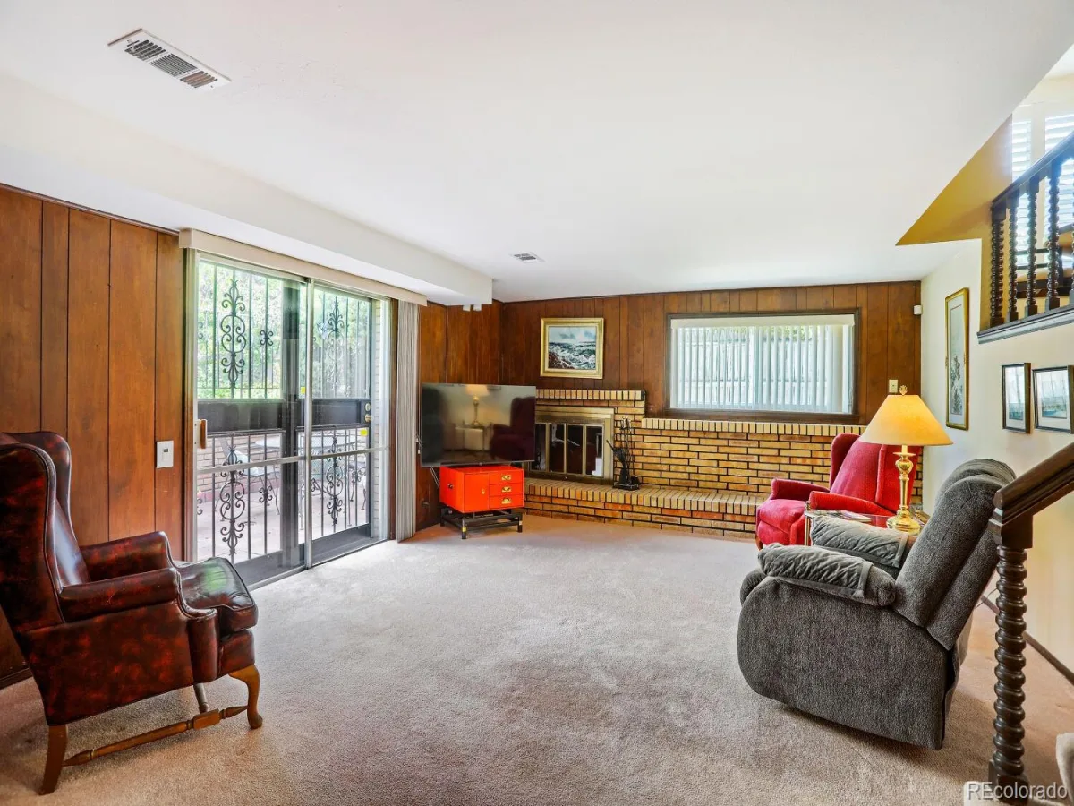 3293 S Oneida Way Denver CO 80224 | MLS #REC2284871 08212026192932 1200 15