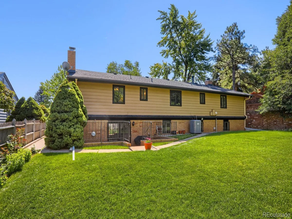3293 S Oneida Way Denver CO 80224 | MLS #REC2284871 08212026192932 1200 22