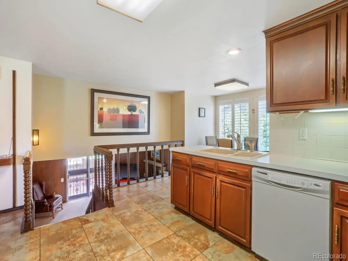 3293 S Oneida Way Denver CO 80224 | MLS #REC2284871 08212026192932 1200 9